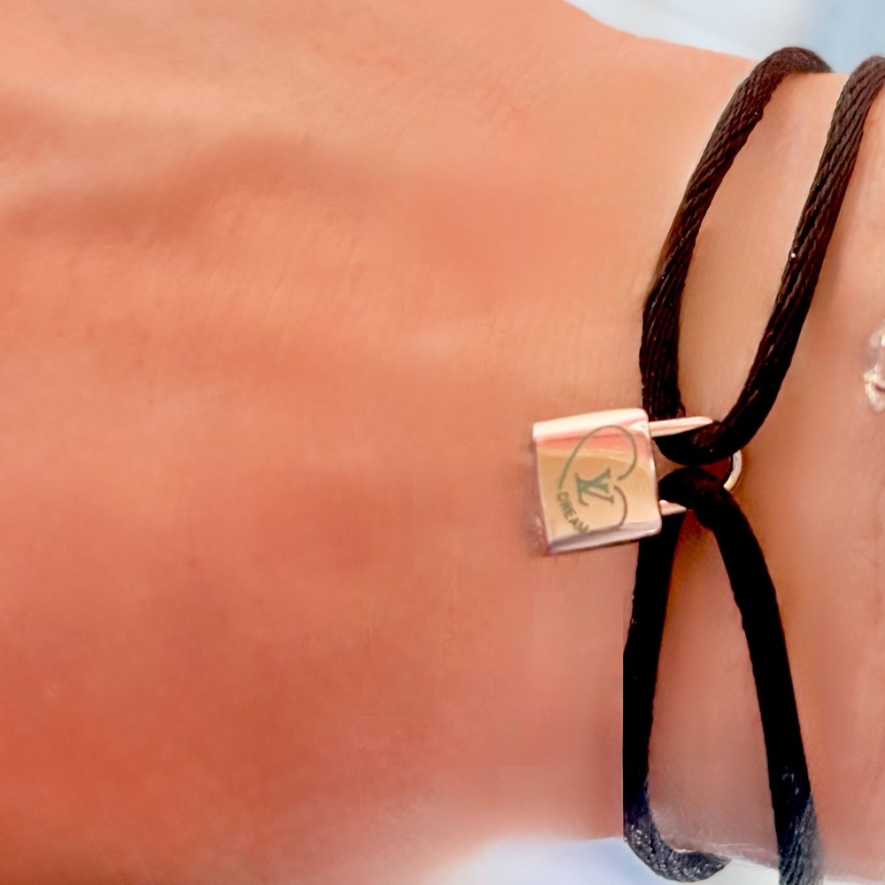 LV Silver Lockit Cord Bracelet (unisex women’s mens) - Picture 8 of 8